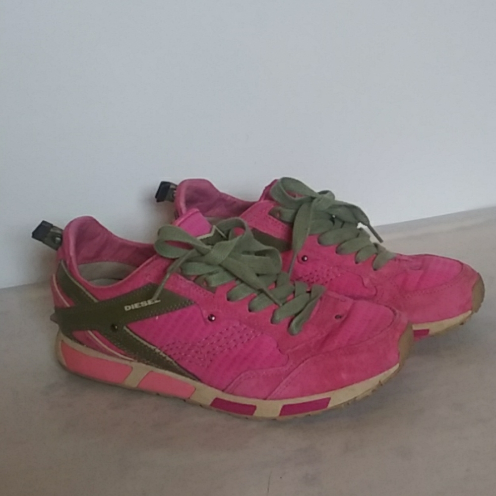 Size 8 diesel women's shoes